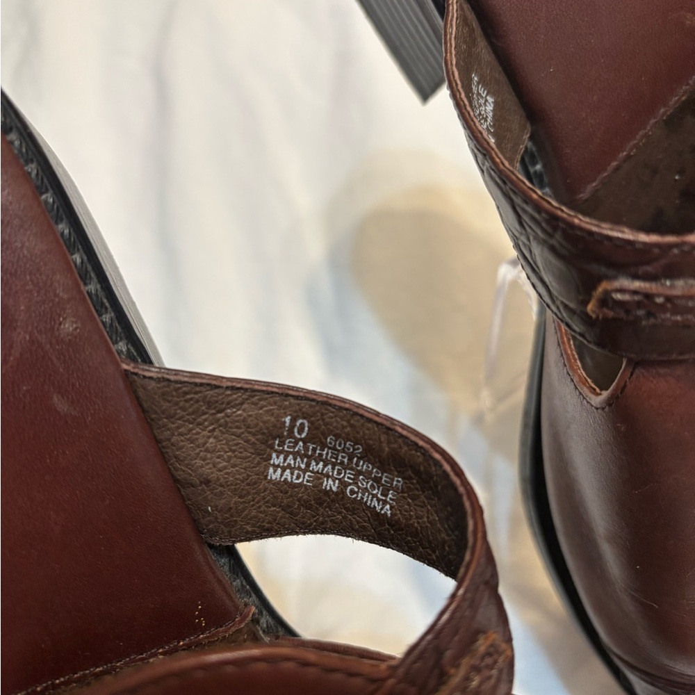 Minnetonka Women's Dark Brown Leather Mules with Buckle - Picture 5 of 6